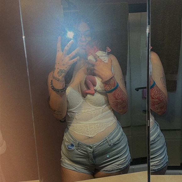 Alezae - Picture 1 of 1